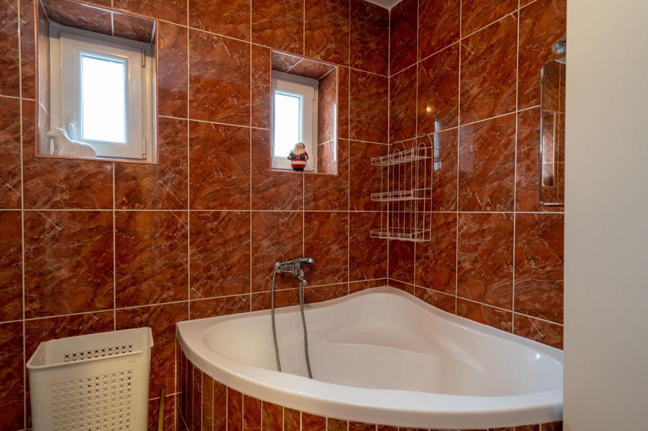 Apartman Jozic クニン エクステリア 写真
