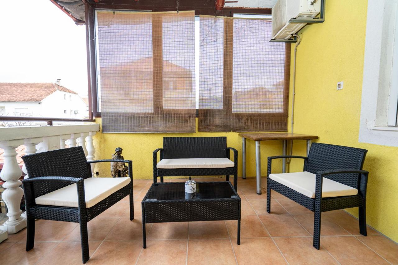 Apartman Jozic クニン エクステリア 写真
